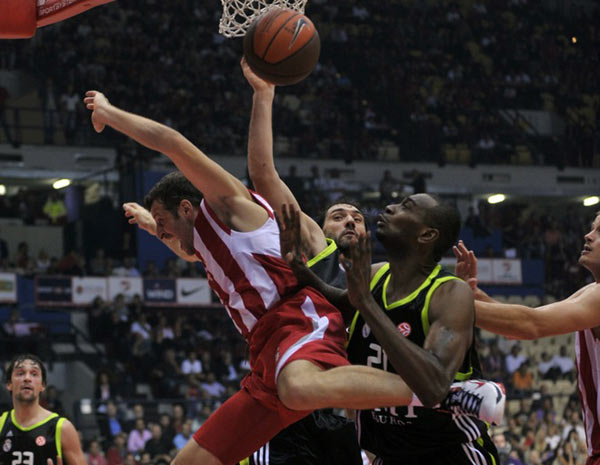 这队太团队了，每个人都能站出来（这支队伍凝聚力爆棚，人人都能顶上）