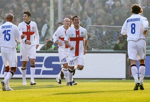 意媒：邓弗里斯的经纪人已换为巴拉特，为转会英超豪门做准备（意媒：邓弗里斯改投经纪人巴拉特，或为转投英超豪门铺路）