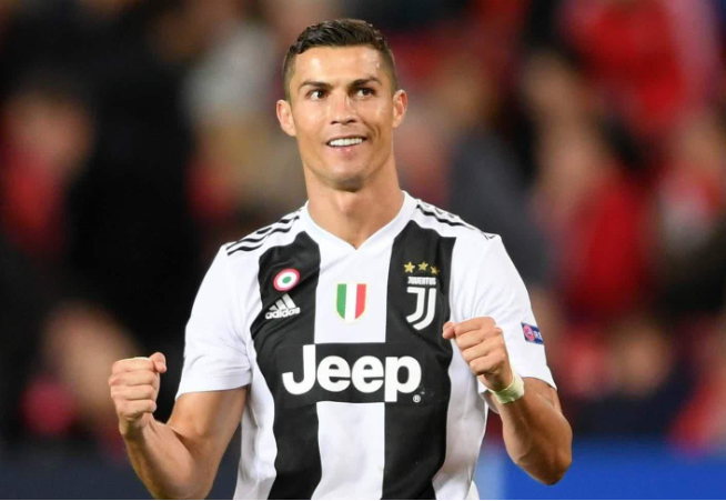 拉门斯：我是看库尔图瓦的比赛长大的，诺伊尔也是我的榜样（拉门斯：从小看库尔图瓦踢球长大，诺伊尔同样是我的偶像）