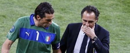 帕拉迪诺：我们和蓝军目前欧冠都是10分，明天我们会全力一搏（帕拉迪诺：欧冠与蓝军同积10分，明天我们将全力一战）