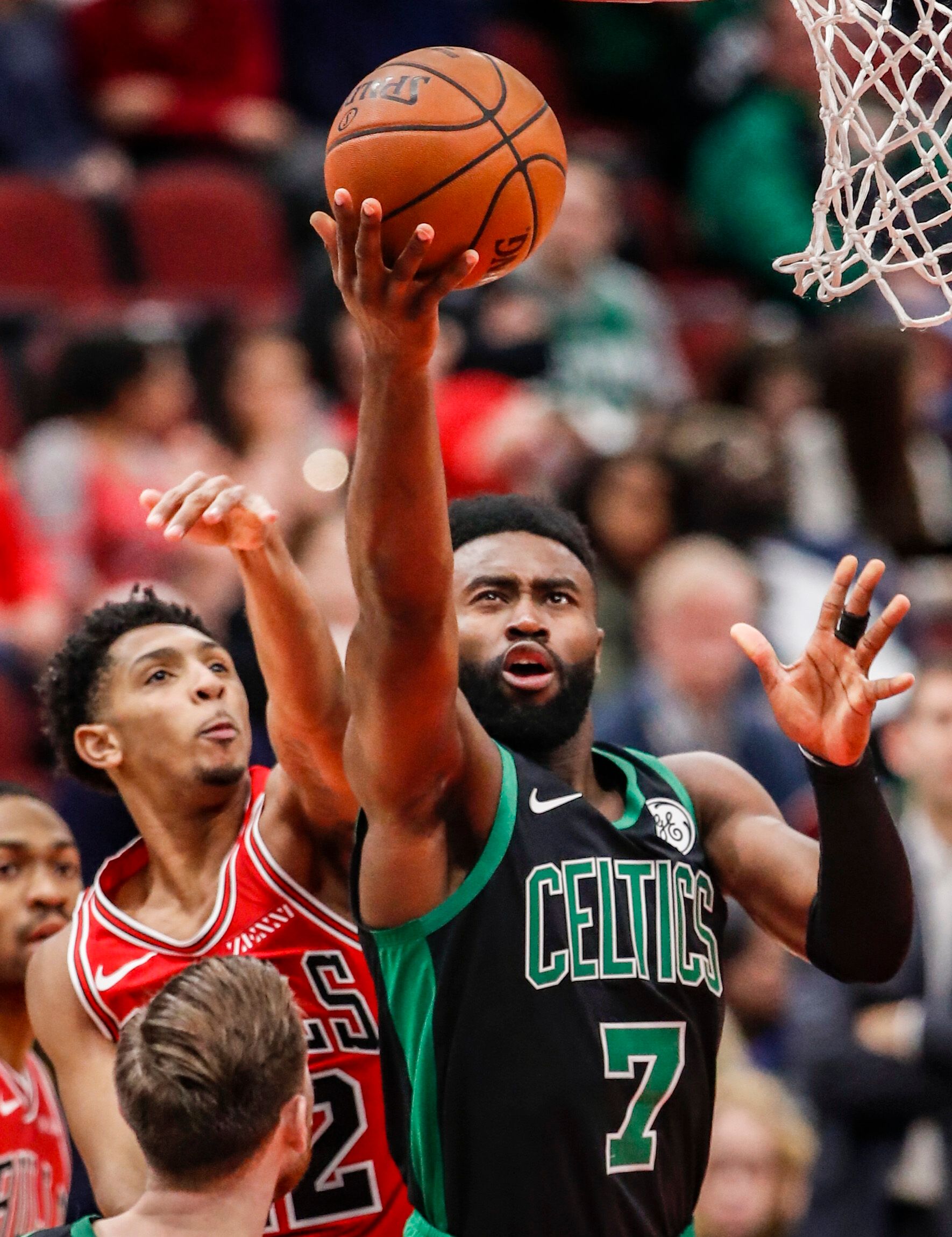 欧洲杯前瞻：强强对话不断（欧洲杯前瞻：豪门对决接连上演）