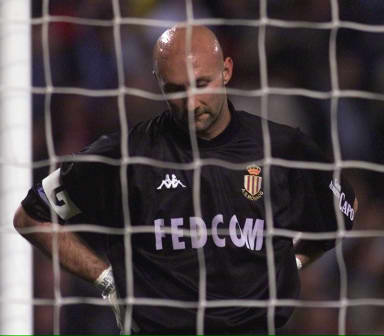 邓亚萍怒揭3人窘境！樊振东夺冠反显男乒危机，统治时代真要终结？（邓亚萍直言三人陷困境，樊振东夺冠难掩男乒隐忧，统治时代要落幕？）