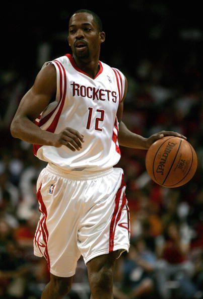 进球击溃利物浦！吉布斯·怀特生涯首次连续3场英超进球（吉布斯·怀特英超生涯首次三连斩，进球重创利物浦）