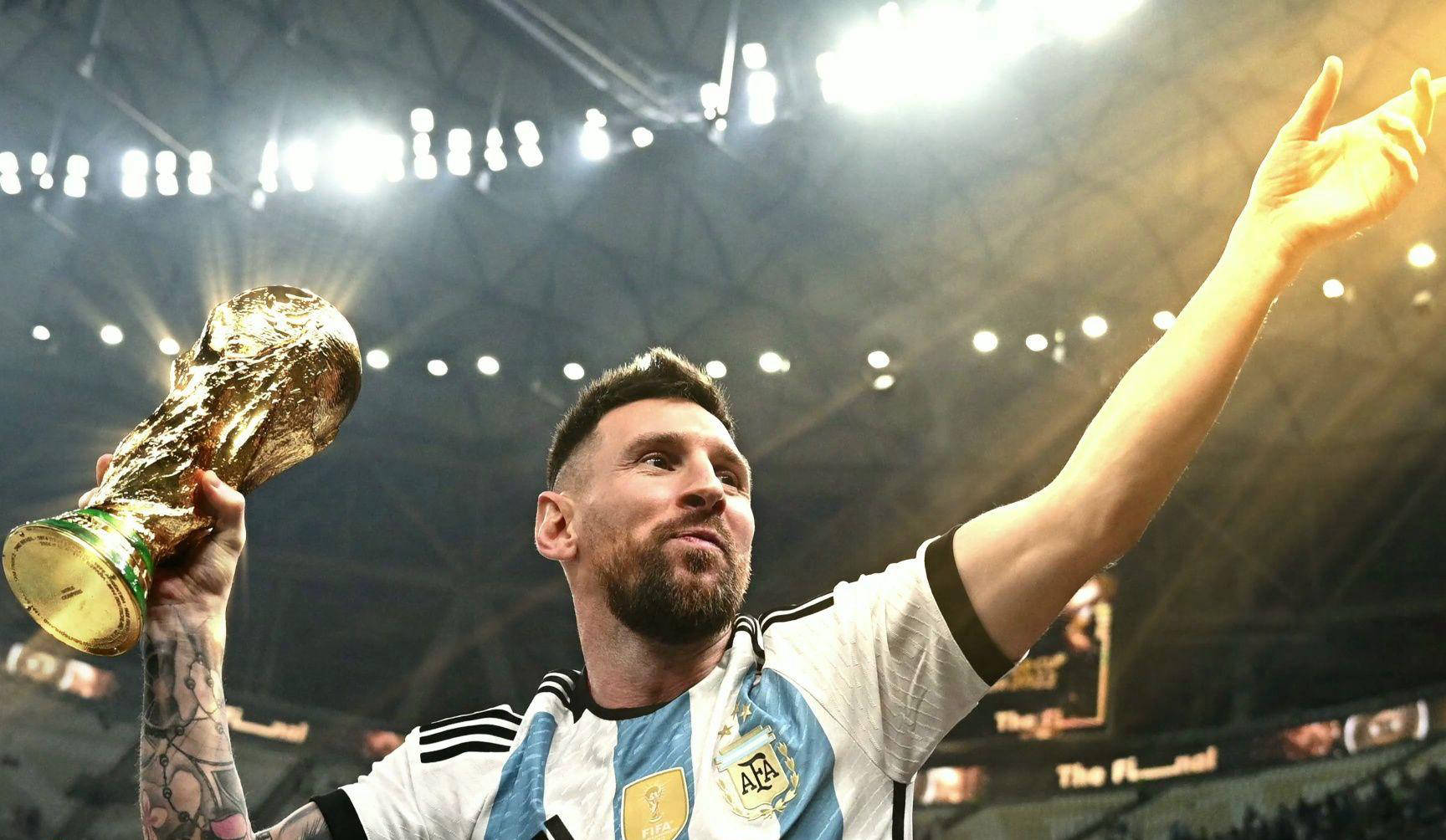 炸锅了！皇马挖萨拉赫放猛料：用巴西国脚做交换！（皇马追逐萨拉赫，或以巴西国脚为交换筹码）