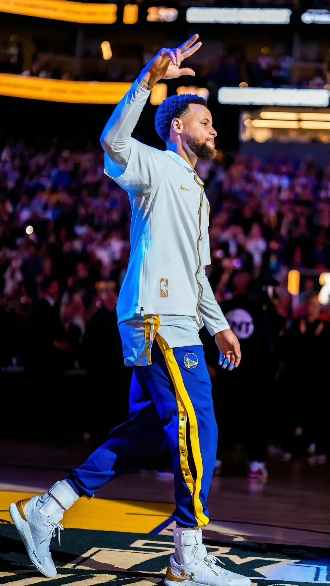 北青：约十人获国足新帅面试资格，邵佳一、李霄鹏等在列（北青：国足新帅面试名单约10人，邵佳一、李霄鹏等入围）