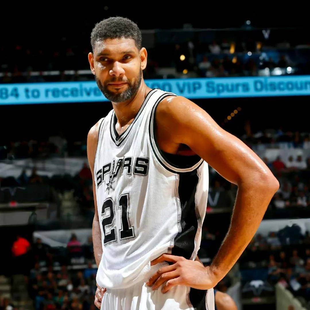 足球伤病的五大预防方式（预防足球伤病的五个关键方法）