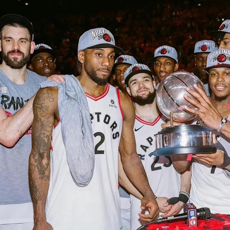 篮球勇士明星球员连场高得分（勇士球星连续砍高分）