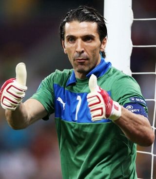 NBA每日最佳：东契奇爆砍45+11+14+5，布伦森三分准绝杀（NBA今日最佳：东契奇轰下45分11板14助5断，布伦森关键三分准绝杀）