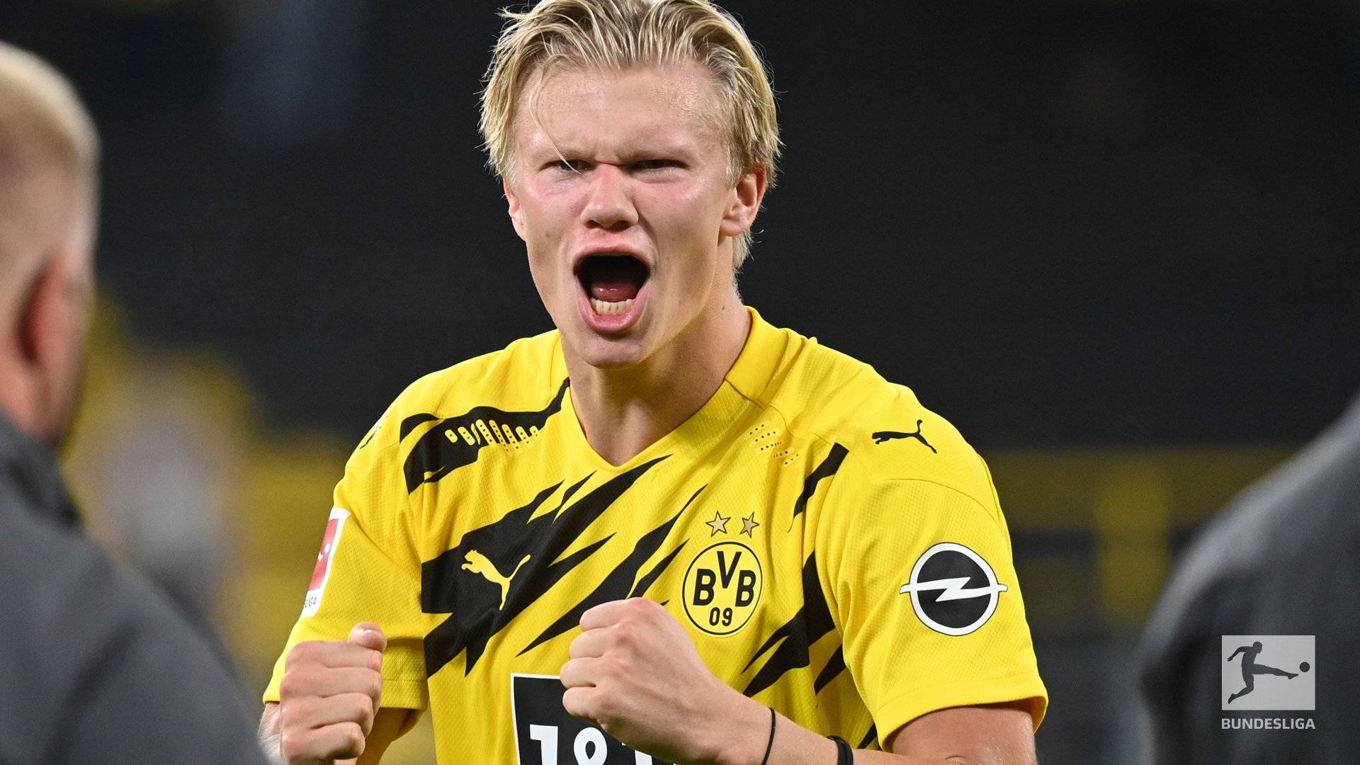 意媒：库普梅纳斯转型中卫表现亮眼，尤文中场补强成当务之急（意媒：库普梅纳斯客串中卫抢眼，尤文中场引援迫在眉睫）