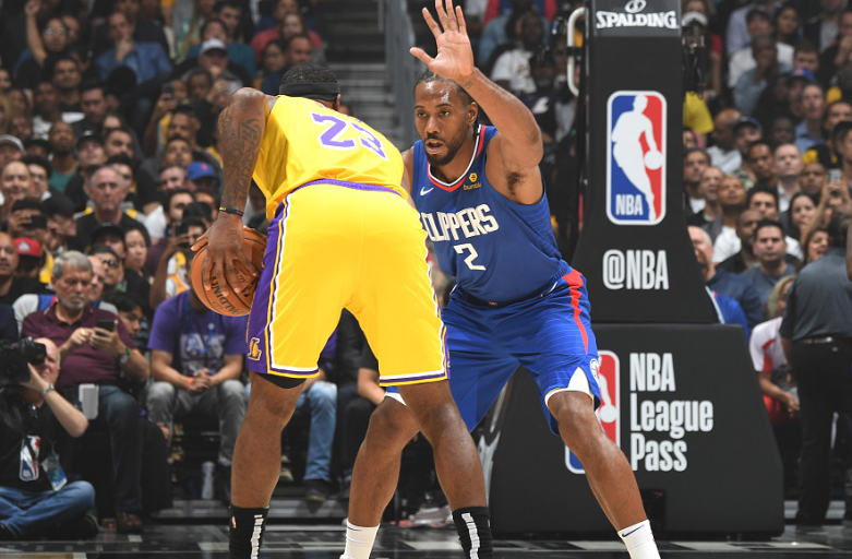 阿尔特塔：道曼一上场就拿球过人，他训练时也经常带球被侵犯（阿尔特塔赞道曼：一登场就完成突破过人，训练时带球也屡遭侵犯）